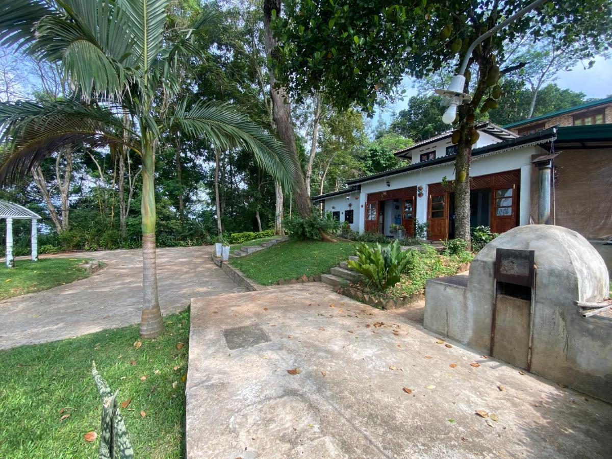 Welikande Yoga Retreats Hotel Digana Bagian luar foto