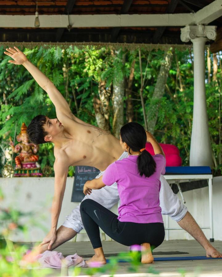 Welikande Yoga Retreats Hotel Digana Bagian luar foto