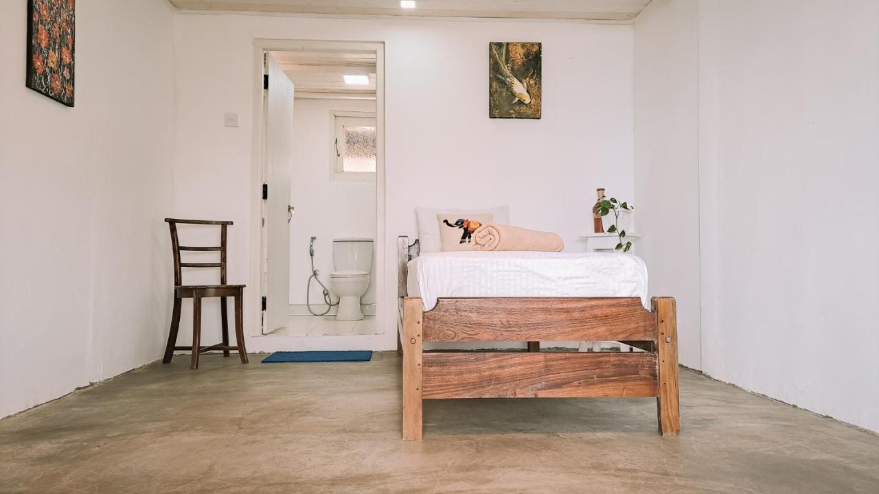 Welikande Yoga Retreats Hotel Digana Bagian luar foto